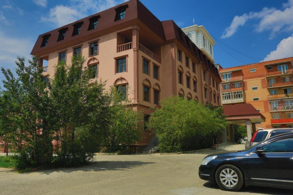 Mika Hotel Ulaanbaatar Bagian luar foto